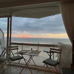 Digue De Westende, Avec Coin Nuit, Piscine, Vue Et Fantastique Appartement