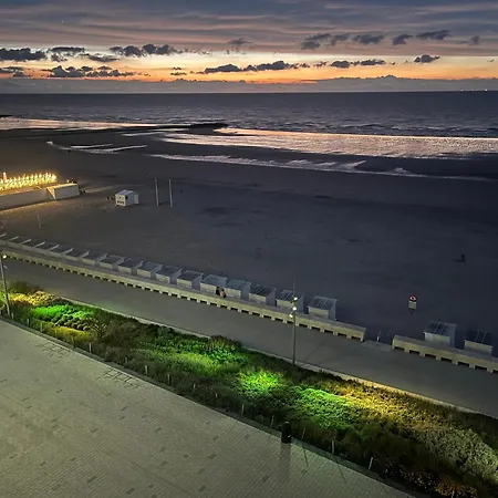 Digue De Westende, Avec Coin Nuit, Piscine, Vue Et Fantastique Lägenhet Middelkerke