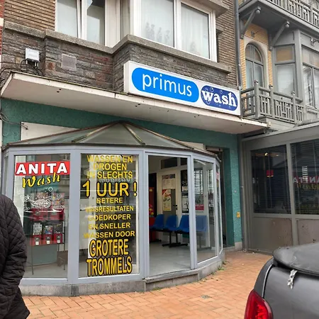 Digue De Westende, Avec Coin Nuit, Piscine, Vue Et Fantastique Daire